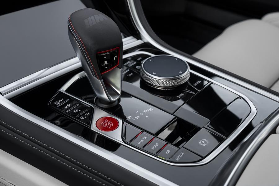 Детали интерьера BMW M8 Competition Gran Coupe (F93) 2019 года  (WW) (фото 51 из 139)